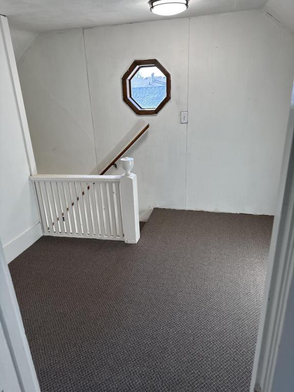 Building Photo - 5304 Hollis Ave