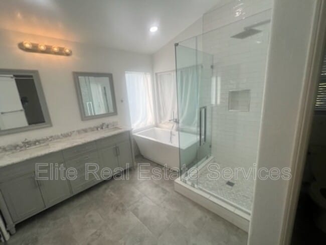 Building Photo - 11373 April Leigh Terrace