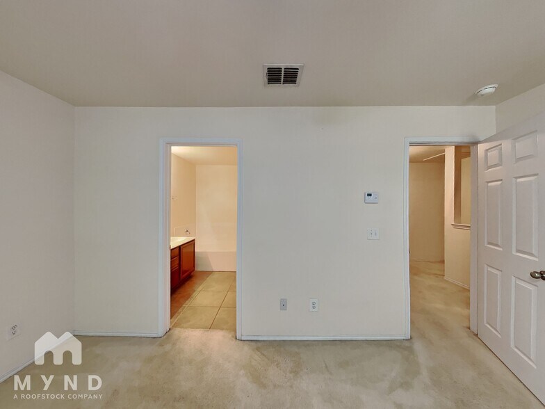Building Photo - 3008 Stone Forest Cir