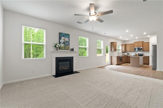 Building Photo - 220 Bloomfield Cir