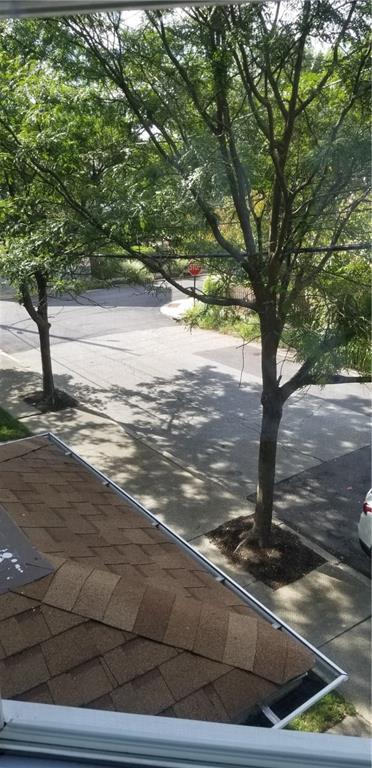 Building Photo - 8 Slocum St