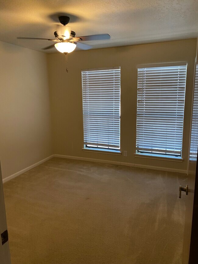 Bedroom 3 - 2310 Park Farm