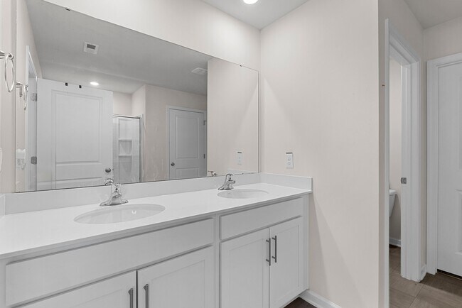 Building Photo - 2097 Elmridge Rd