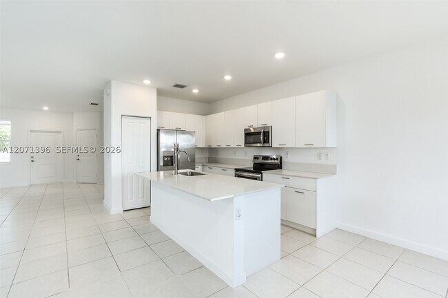 Building Photo - 2408 NW 131st Cir