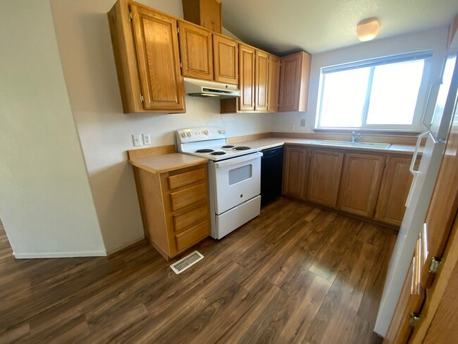 Building Photo - 3 Bed, 2 Bath Home for Rent in Kittitas!