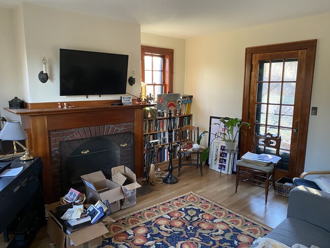 Building Photo - 17 Pratt St