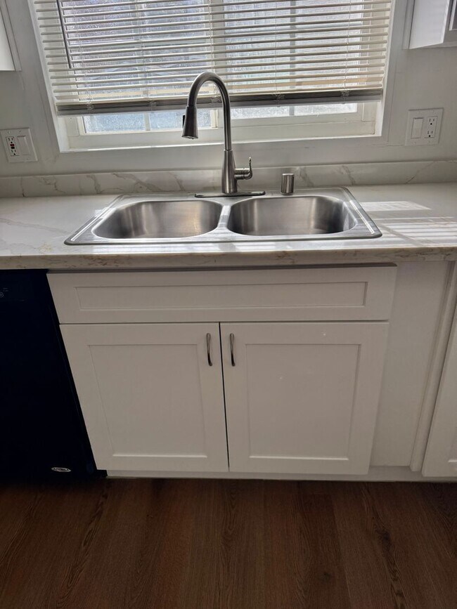 Building Photo - Rehabbed Manufactured Home