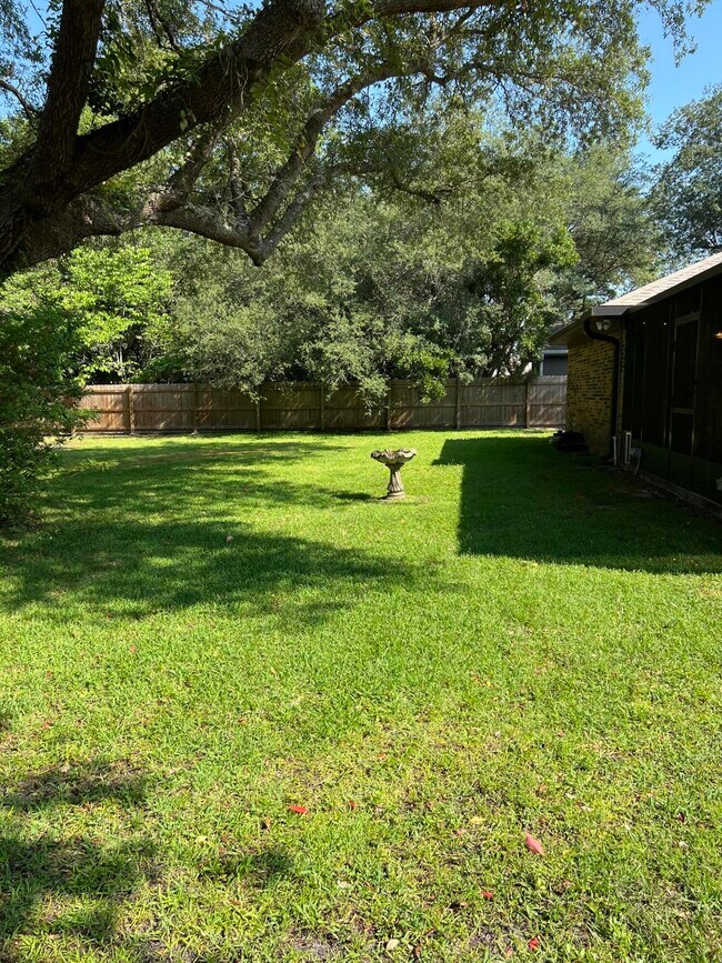 Building Photo - 16 Mariners Ln