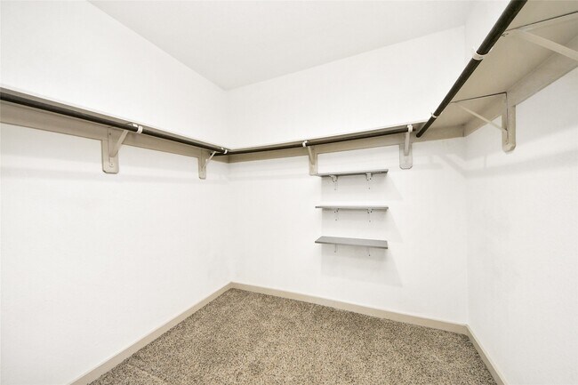 Building Photo - 12918 Wempe Wy