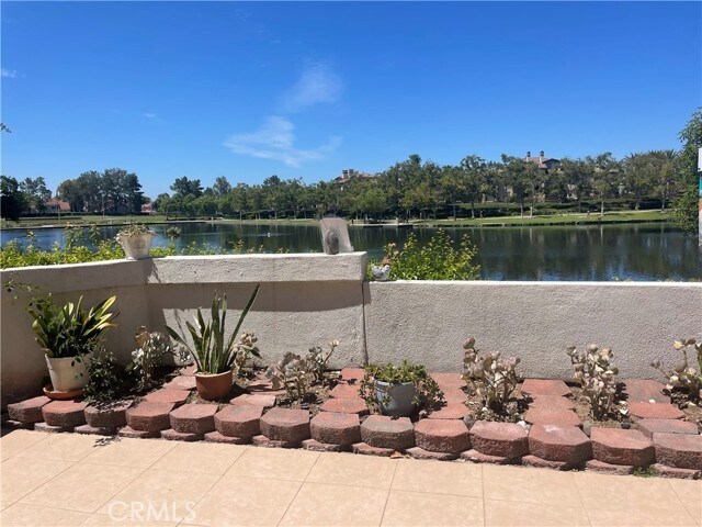 Building Photo - 63 Brisa Del Lago