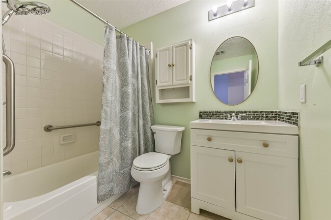 Building Photo - 3327 S Country Meadows Ln