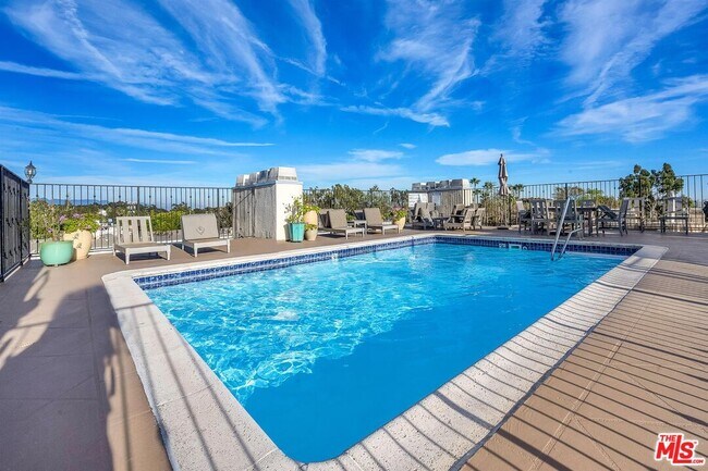 Building Photo - 11740 Sunset Blvd