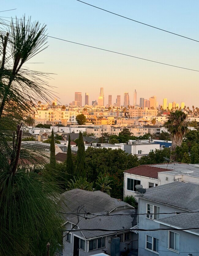 View from primary balcony - 532 N Mariposa Ave