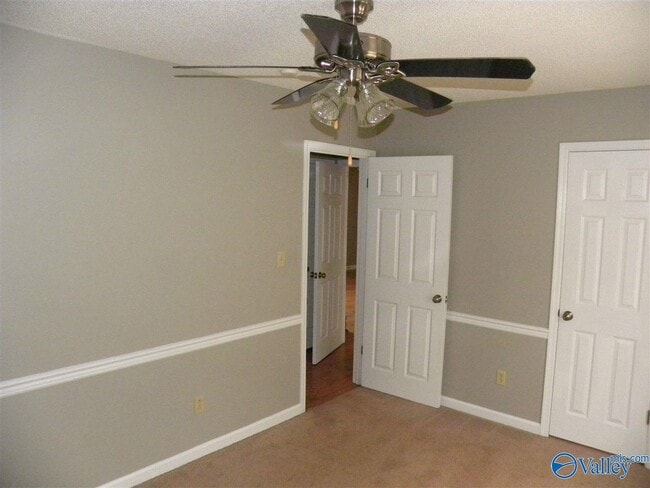 Building Photo - 309 Glenwood Dr