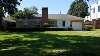 Building Photo - 5752 Greenbrier Dr