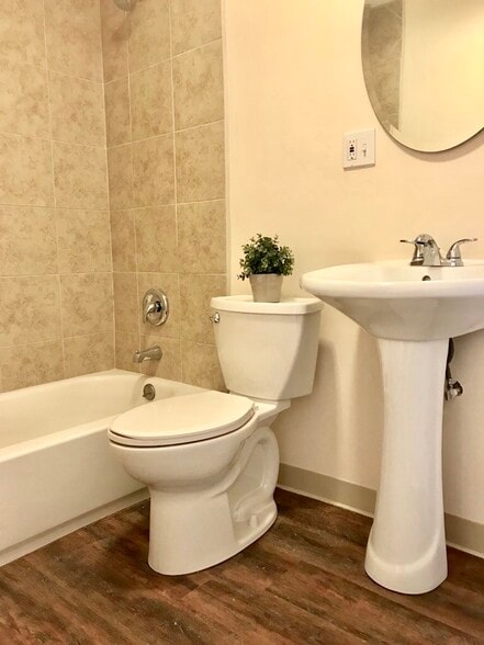 Building Photo - 7606 N 2nd St