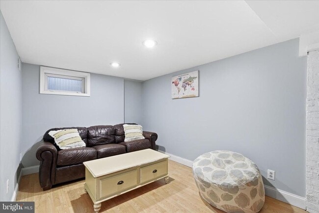 Building Photo - 7203 Arthur Dr