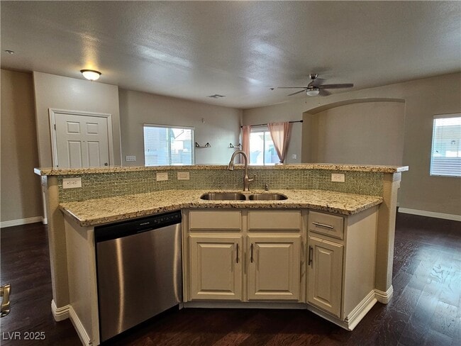 Building Photo - 5545 Dueces Wild Ct