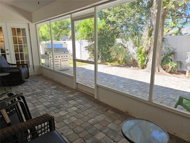 Building Photo - 1180 Palmetto Dr