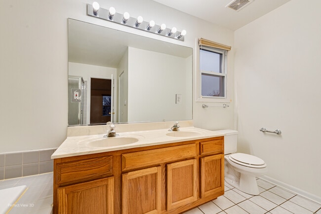 Building Photo - 255 Ironbark Ct