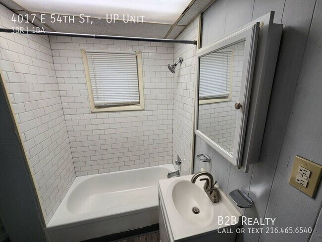 Building Photo - 4017 E 54th St