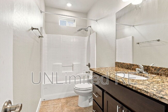 Building Photo - 2520 W Pikes Peak Dr