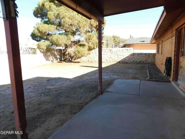 Building Photo - 11249 War Feather Dr