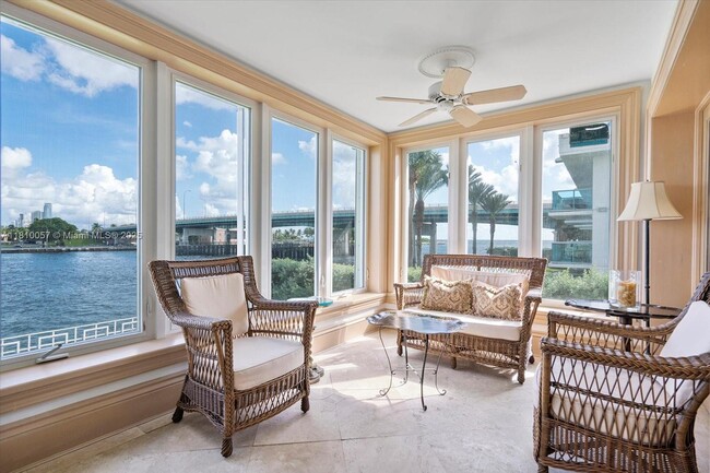 Building Photo - 286 Bal Bay Dr