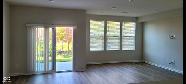 Building Photo - 3283 Haflinger Dr