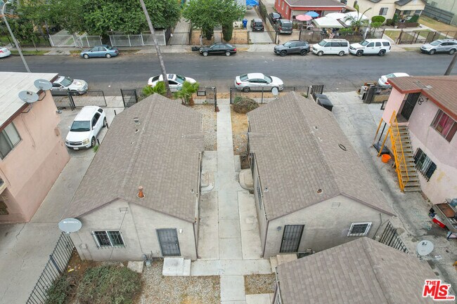 Primary Photo - 644 W 81st St