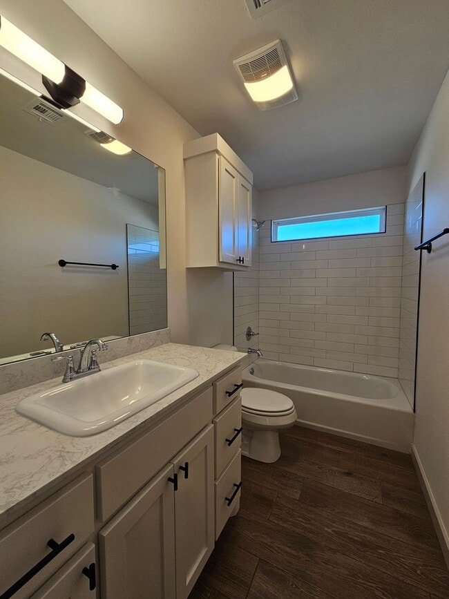 Building Photo - (3) Bed/(2.5) Bath Townhome Avail NOW! New Construction!