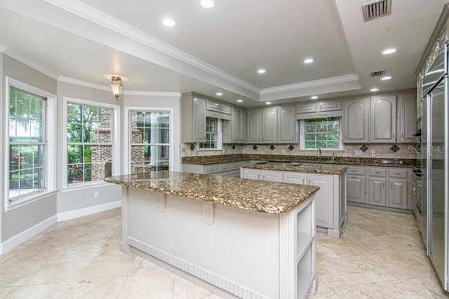 Building Photo - 16405 Avila Blvd