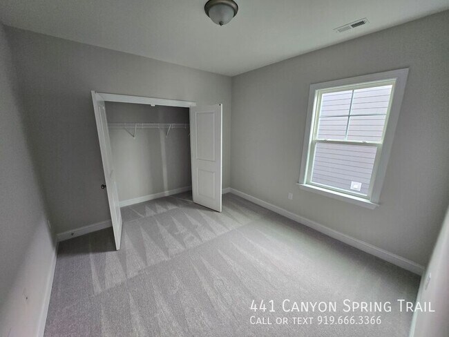 Building Photo - 441 Canyon Spring Trl
