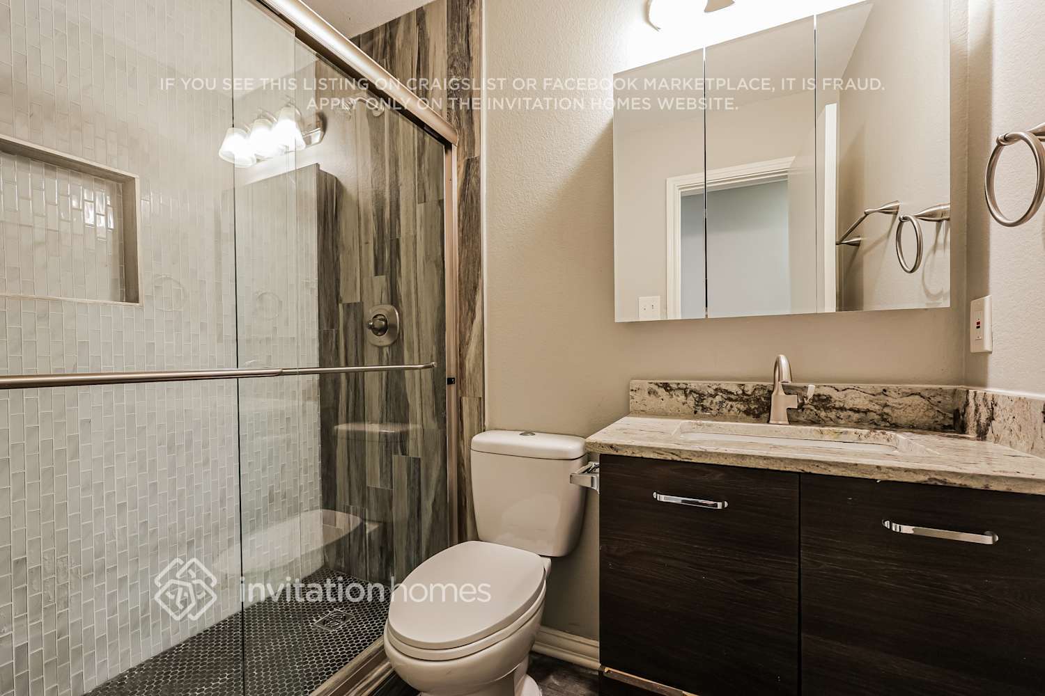 Building Photo - 704 Gibson St