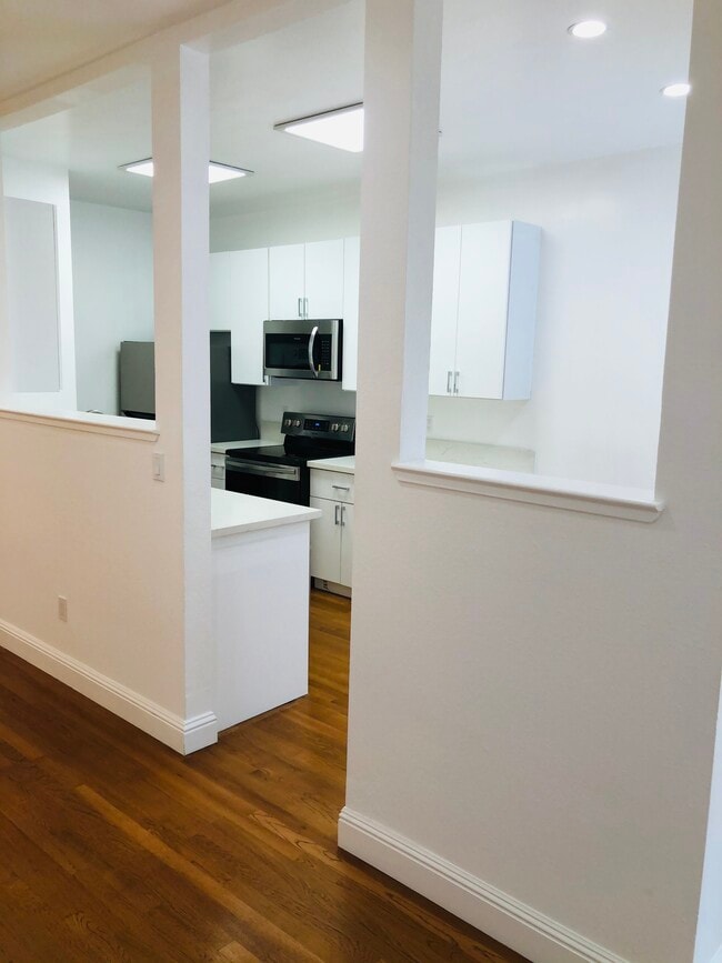 Building Photo - 1755 Filbert St