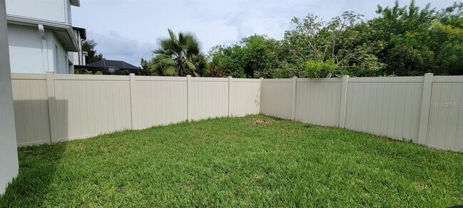 Building Photo - 4421 W Richardson Ave