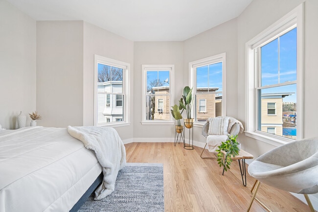 Building Photo - 4 Hecla St