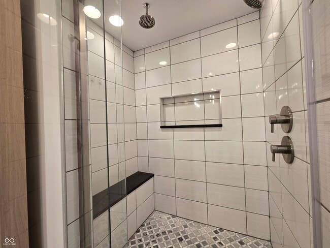 Building Photo - 1226 Cottage Ave