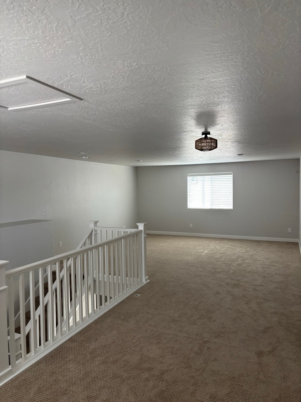 Building Photo - 2521 N Drexler Dr