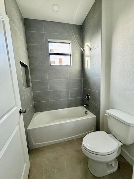 Building Photo - 13435 Bouvardia Ln