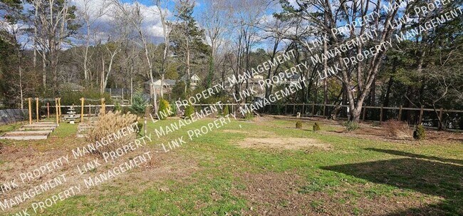 Building Photo - 9328 Berkshire Cir