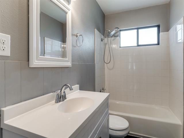 Building Photo - 10858 Cassandra Way