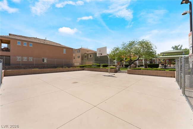 Building Photo - 9004 Successful Ct