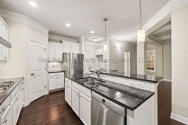 Building Photo - 9659 Camberley Ave NW