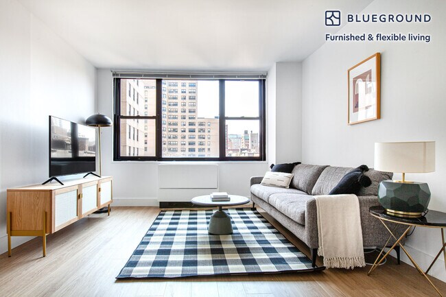 Primary Photo - 240 E 27th St