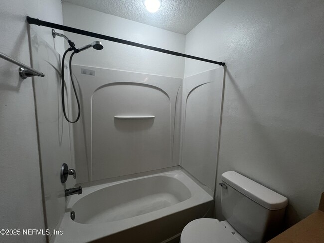 Building Photo - 1831 Biscayne Bay Cir