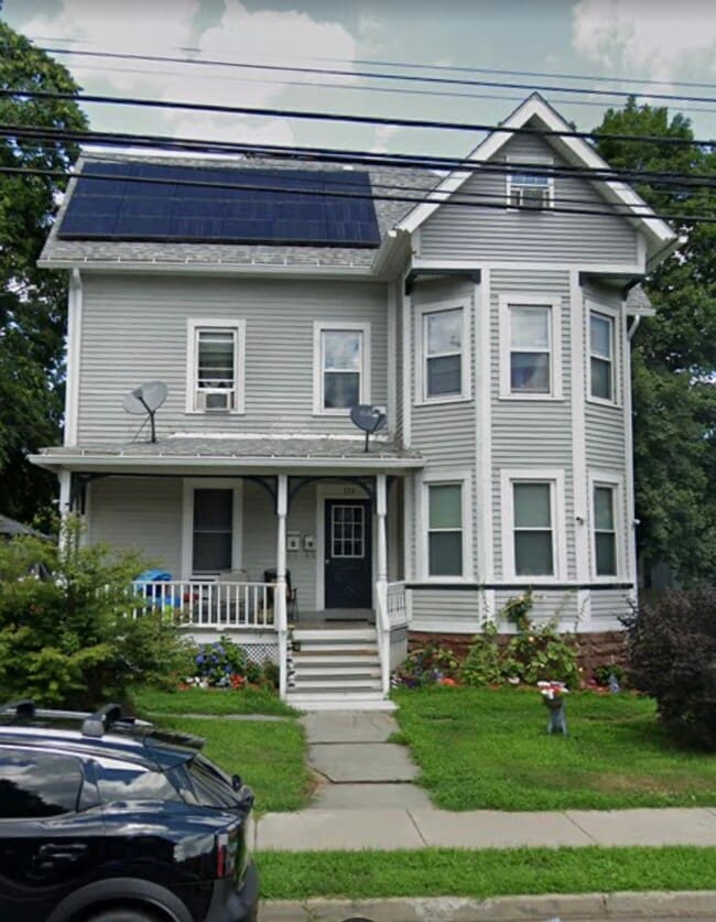 Building Photo - 324 Liberty St