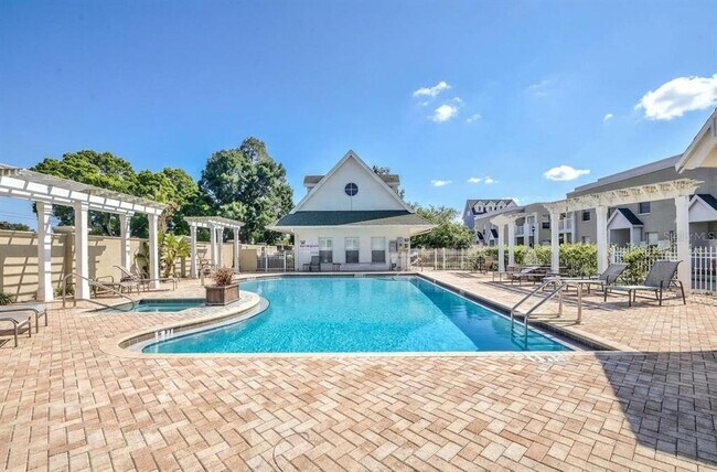 Building Photo - 4627 Legacy Park Dr