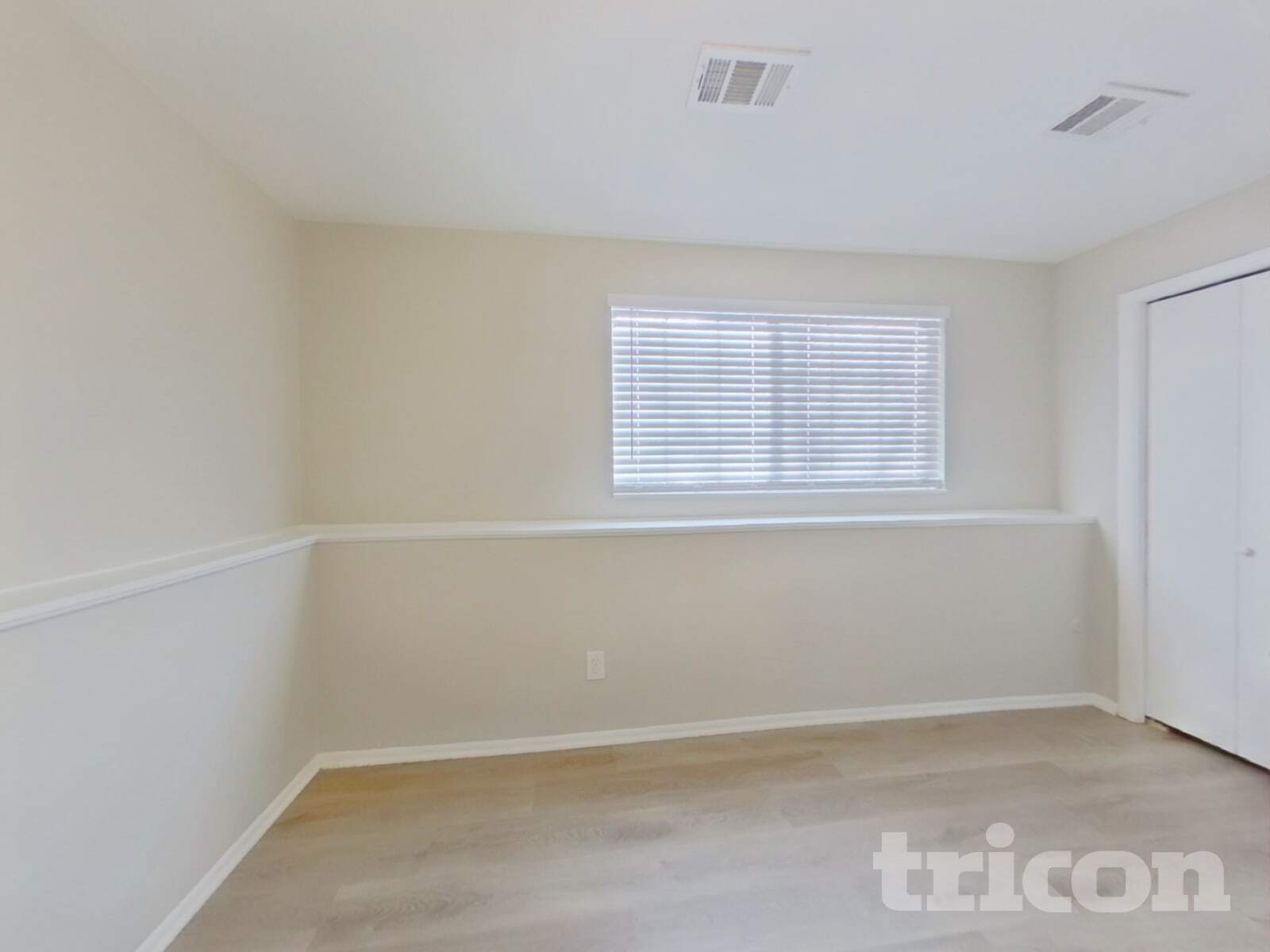 Building Photo - 10435 W 107th Pl