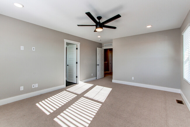 Oversized master bedroom - 2656 W 68th Pl